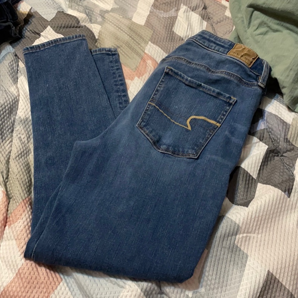 American Eagle skinny jeans